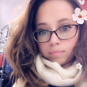 Meet your Posher, Vanessa